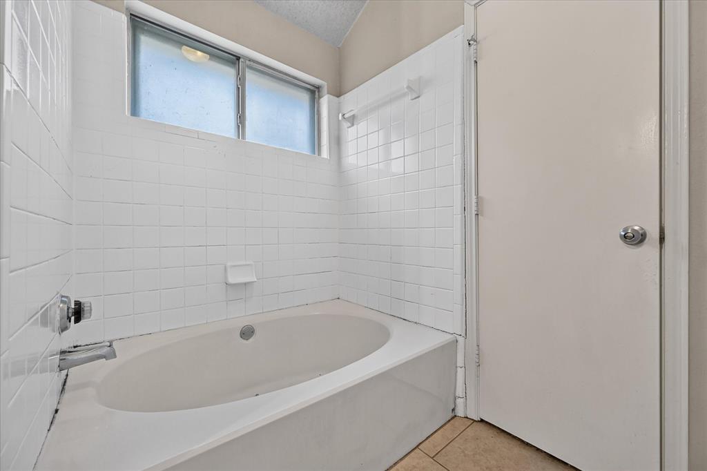 5204 Cornvalley Drive Property Photo 25