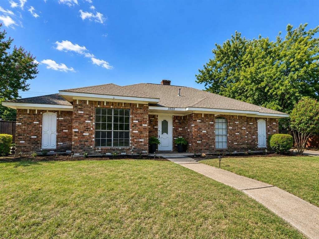 1601 Copper Creek Drive Property Photo 1