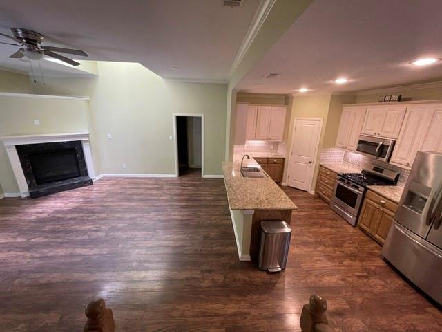 2705 College Avenue Property Photo 3