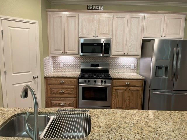 2705 College Avenue Property Photo 6