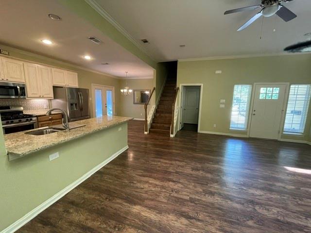 2705 College Avenue Property Photo 9