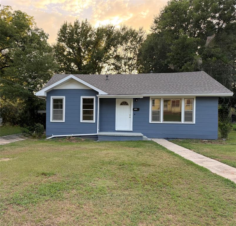 1213 Garrett Drive