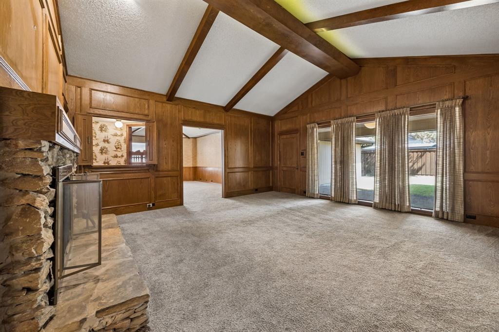 6017 Timber Creek Lane Property Photo 6