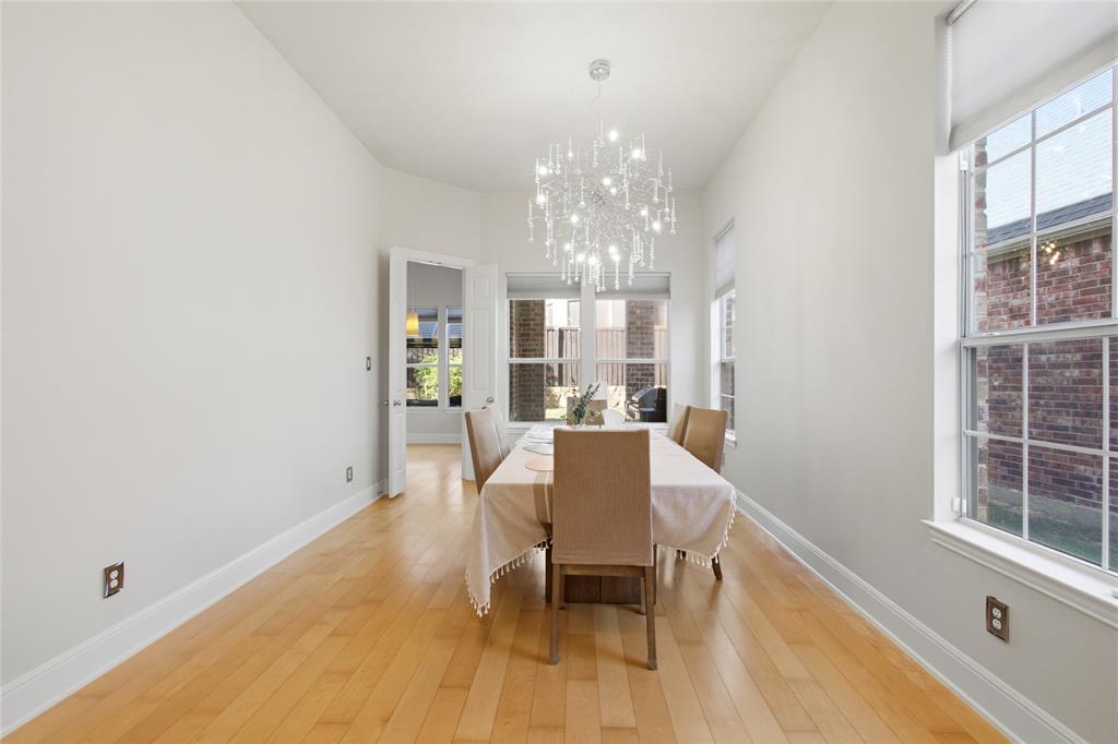 6925 Medallion Drive Property Photo 11