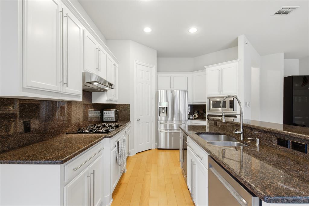 6925 Medallion Drive Property Photo 14
