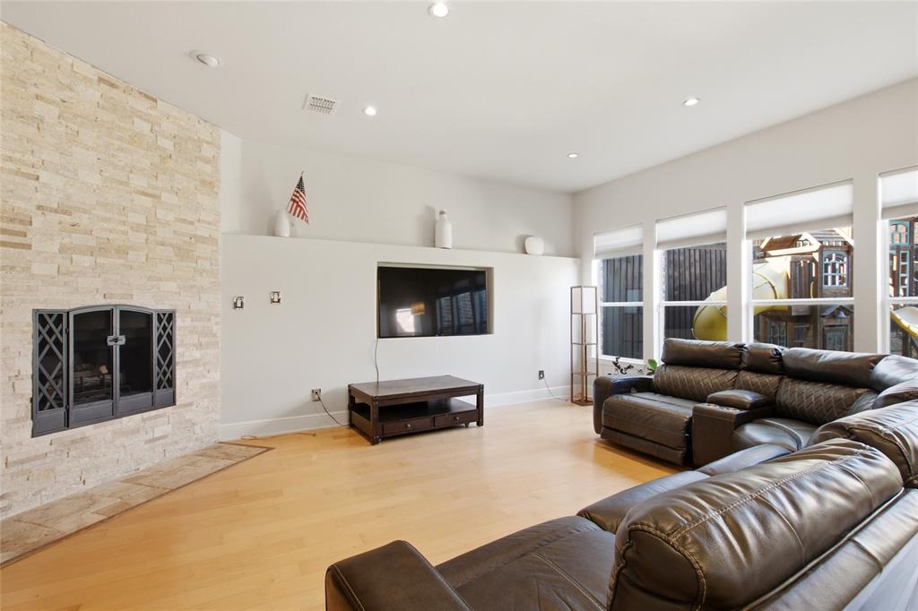 6925 Medallion Drive Property Photo 16
