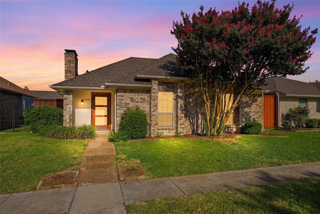 1206 Richland Oaks Drive Property Photo 1