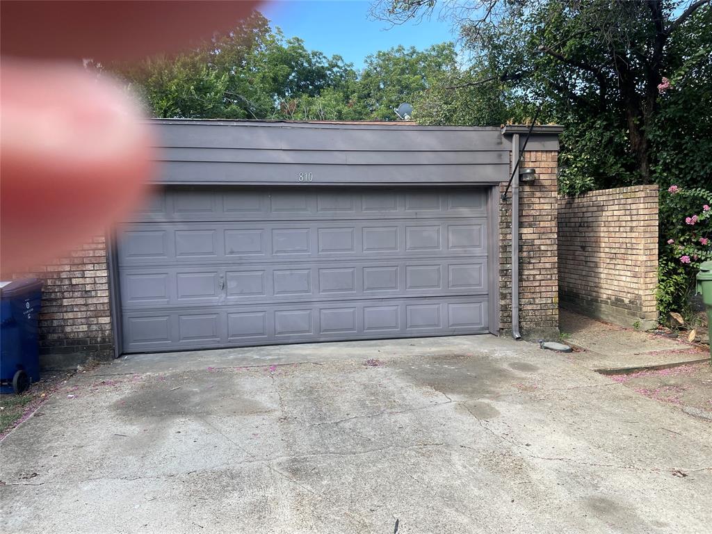 810 Clarissa Place
