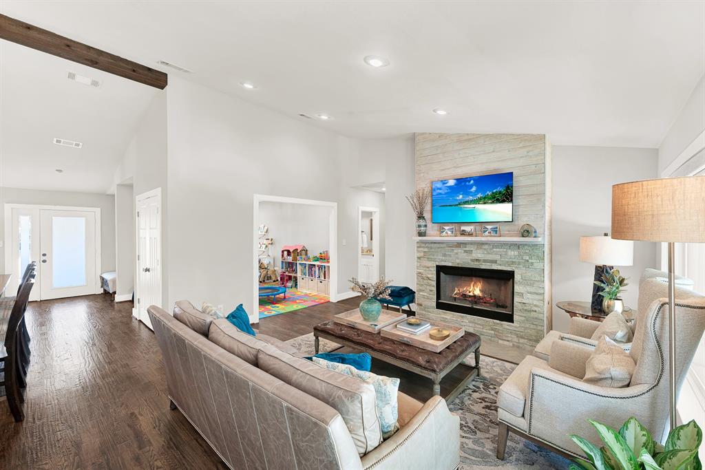 3326 Dartmoor Drive Property Photo 16