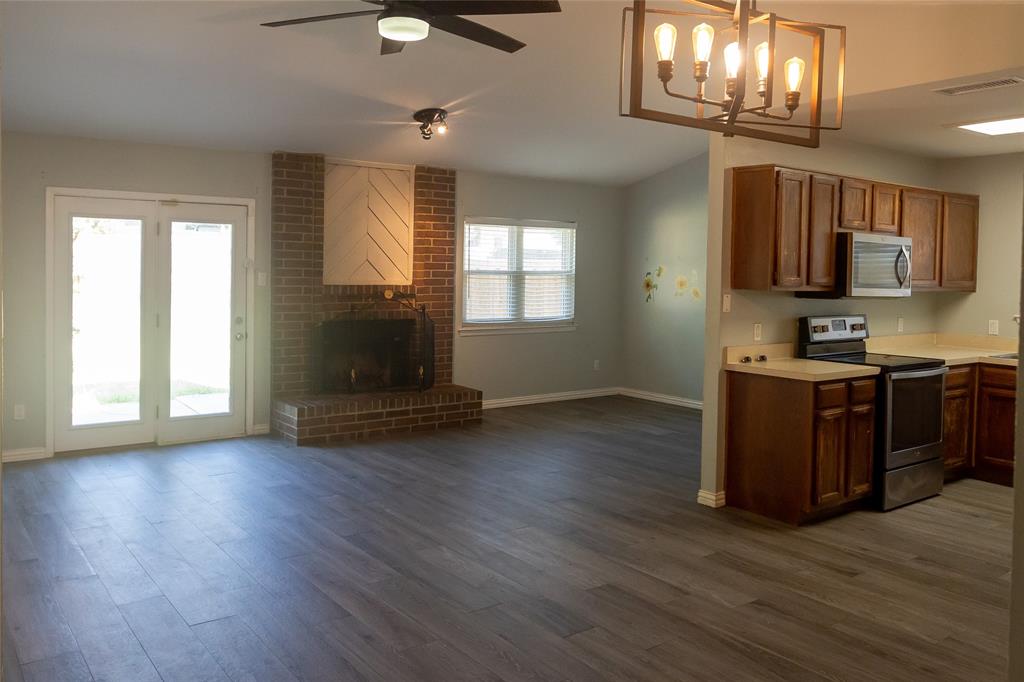 4915 S Prairieview Court Property Photo 5