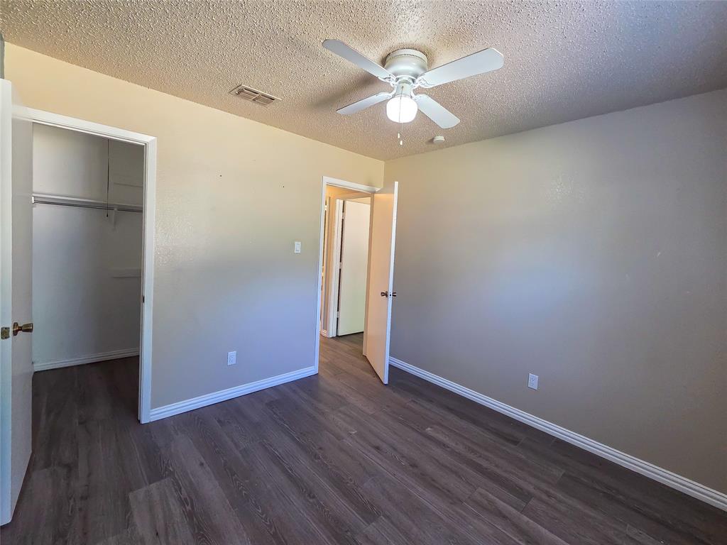 4915 S Prairieview Court Property Photo 23