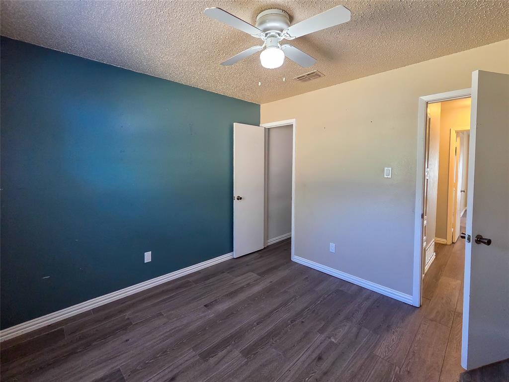 4915 S Prairieview Court Property Photo 24