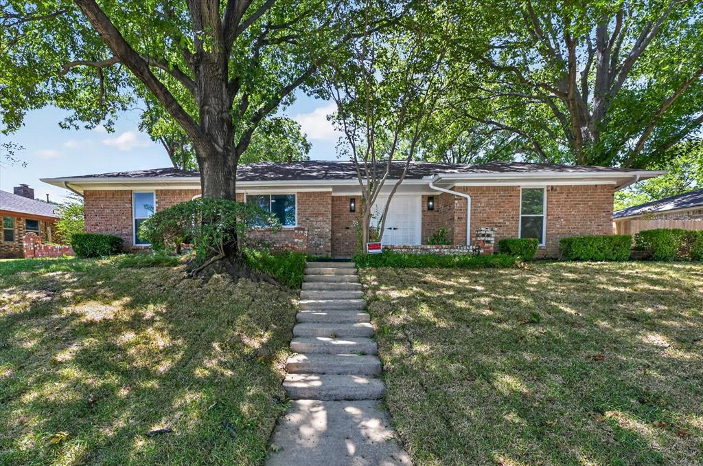 1450 Juniper Lane Property Photo 1