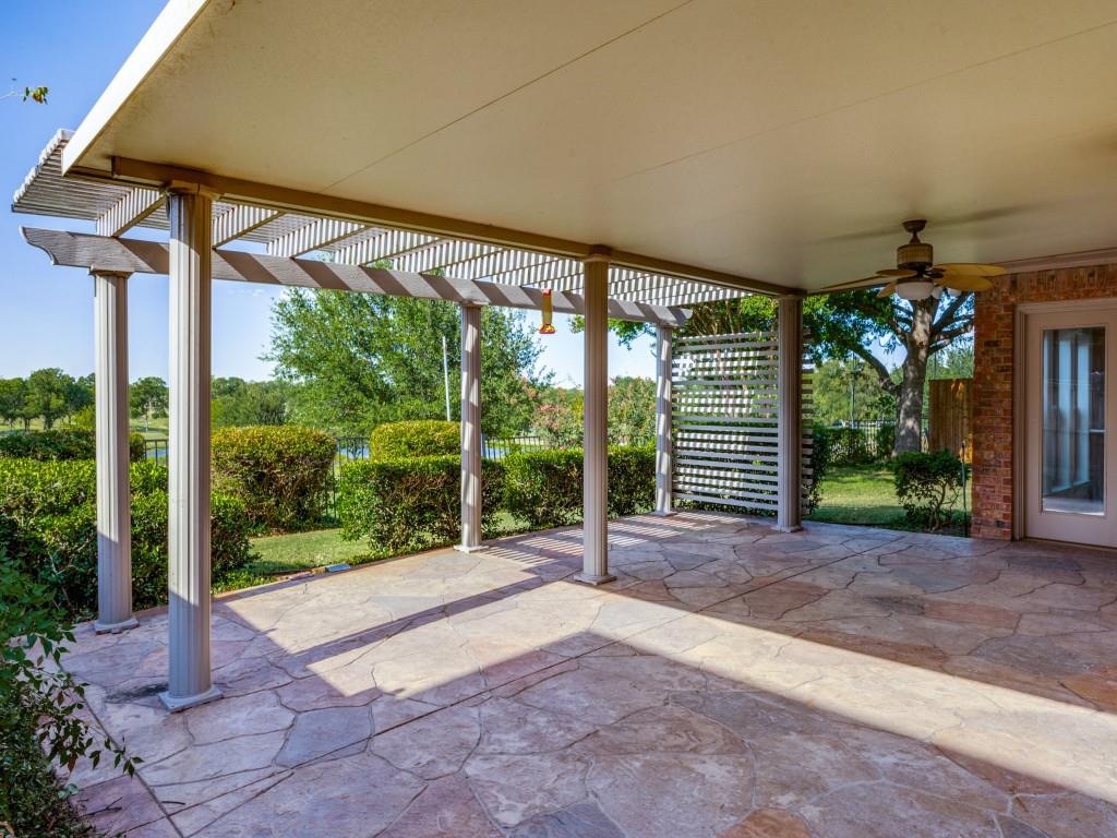1901 Ridge Creek Drive Property Photo 3