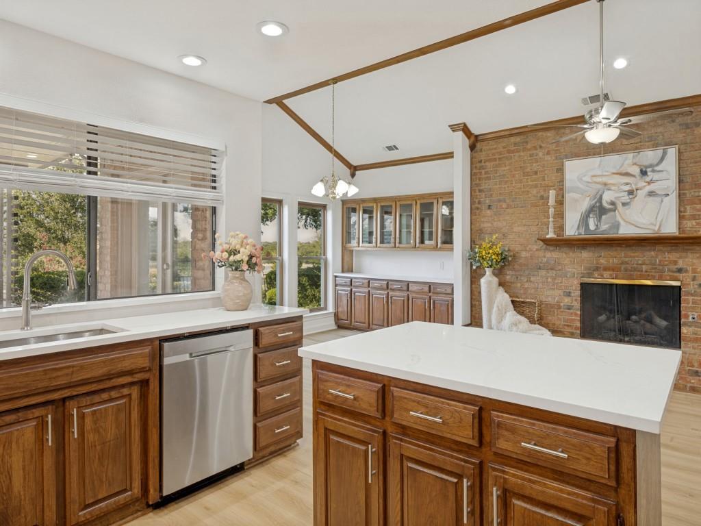 1901 Ridge Creek Drive Property Photo 8