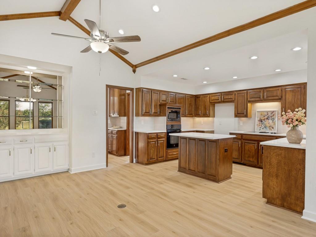 1901 Ridge Creek Drive Property Photo 11