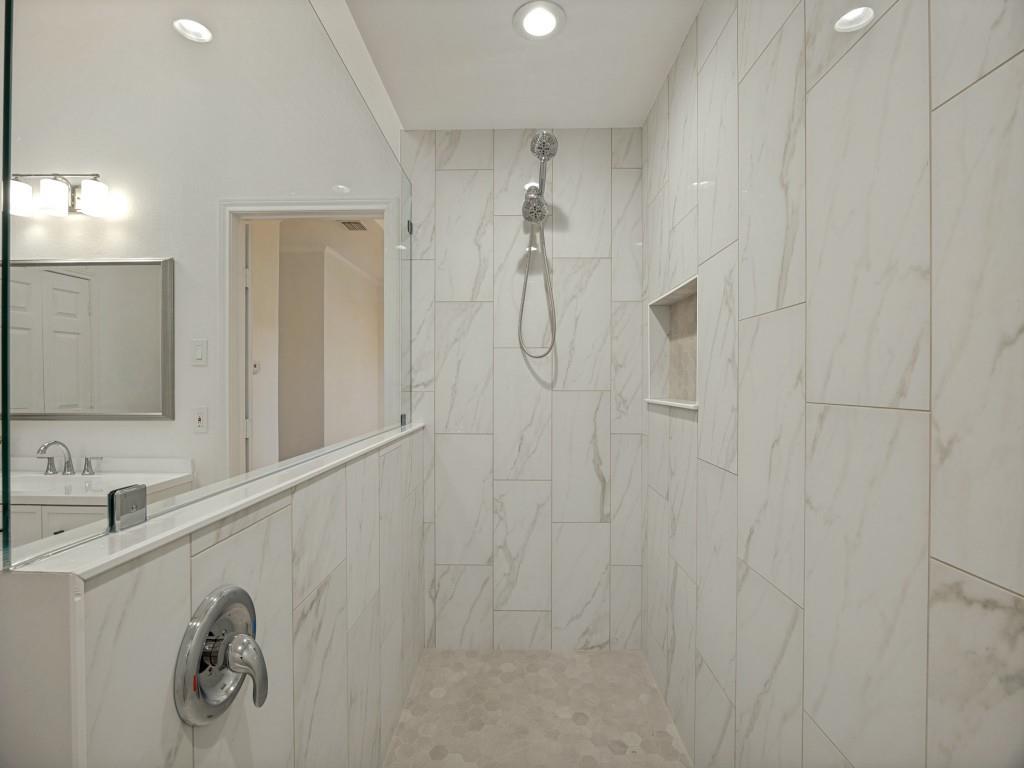 1901 Ridge Creek Drive Property Photo 14