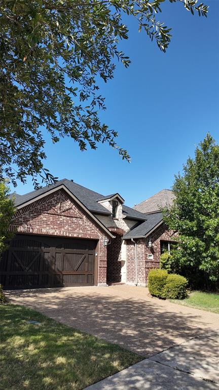 607 Deverson Drive Property Photo 2