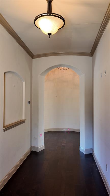 607 Deverson Drive Property Photo 3