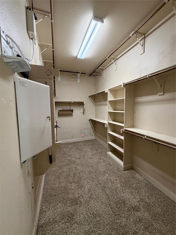 607 Deverson Drive Property Photo 20