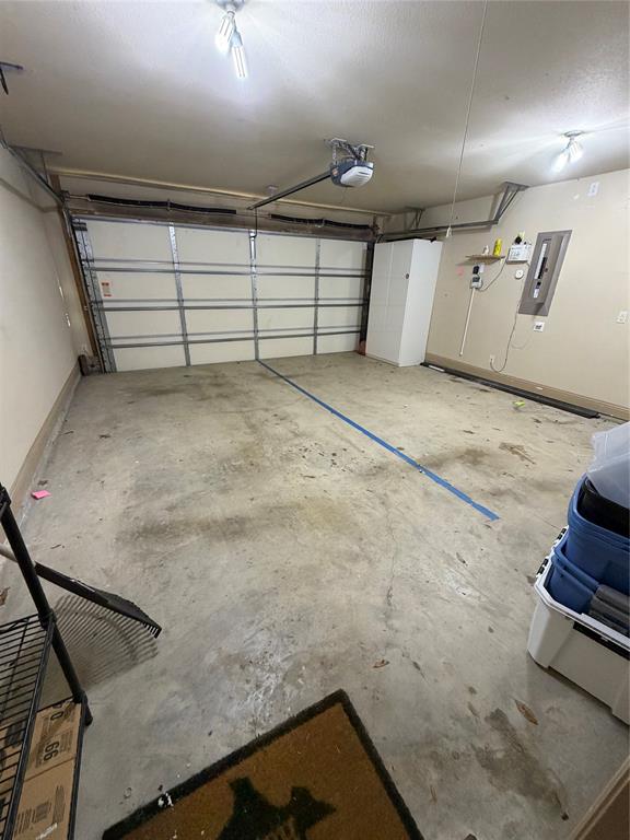 607 Deverson Drive Property Photo 22