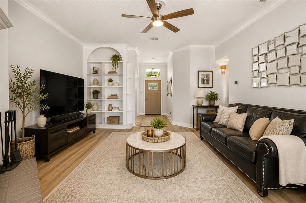 1510 Palisades Drive Property Photo 6