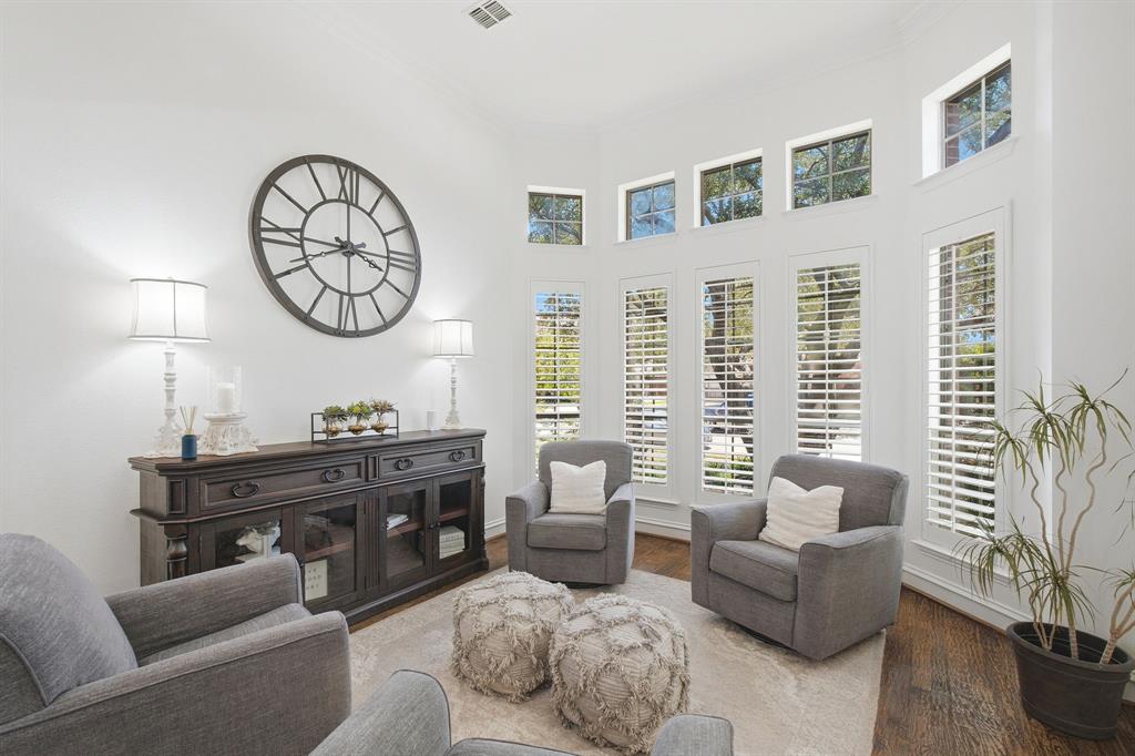 1903 Lorraine Avenue Property Photo 4