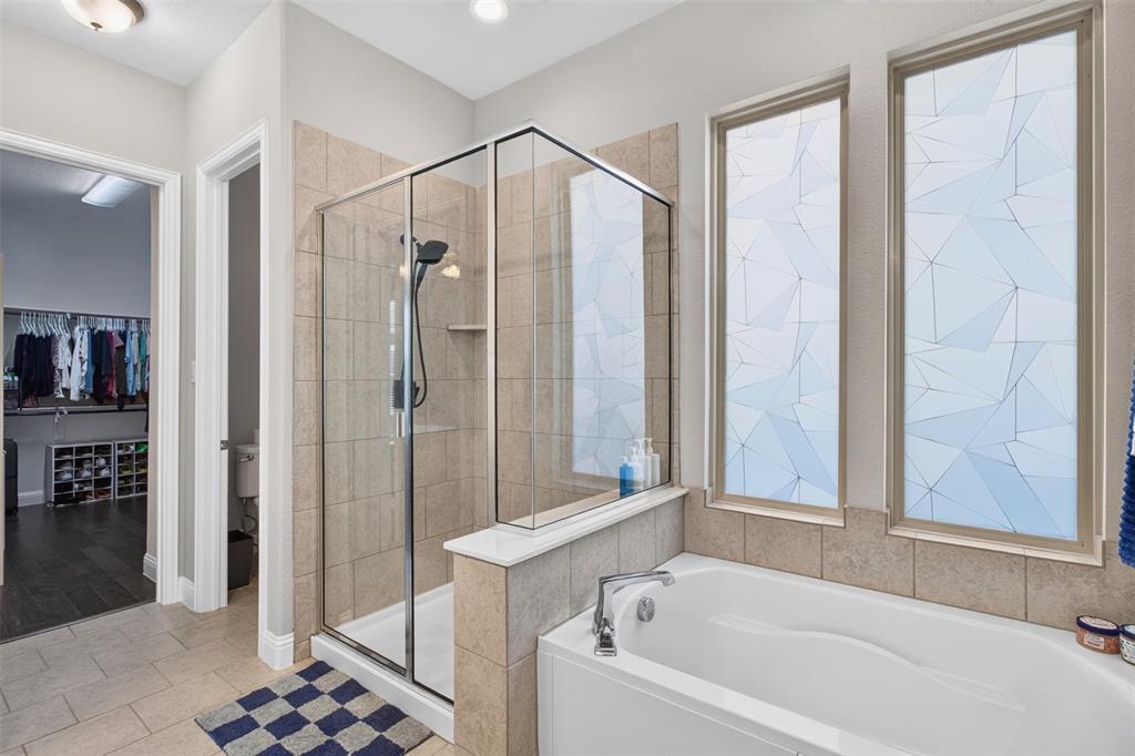 6820 Westbury Drive Property Photo 13