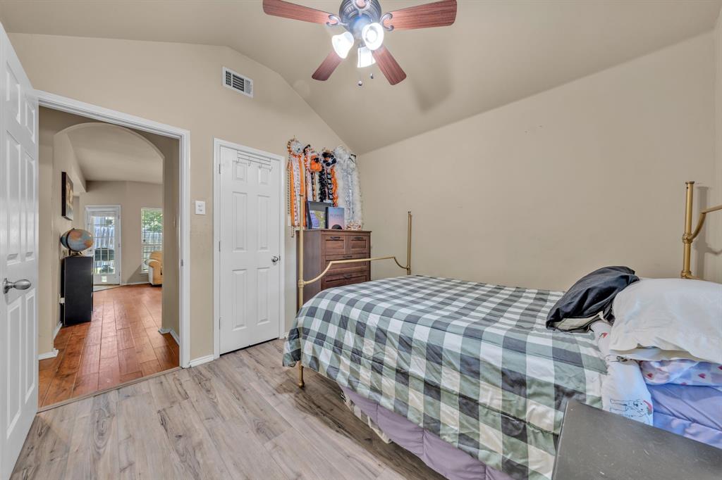 605 E Ross Street Property Photo 10