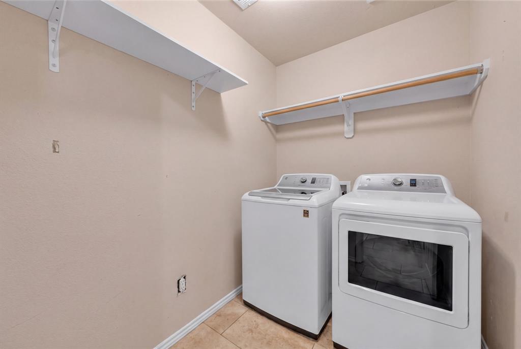 605 E Ross Street Property Photo 18
