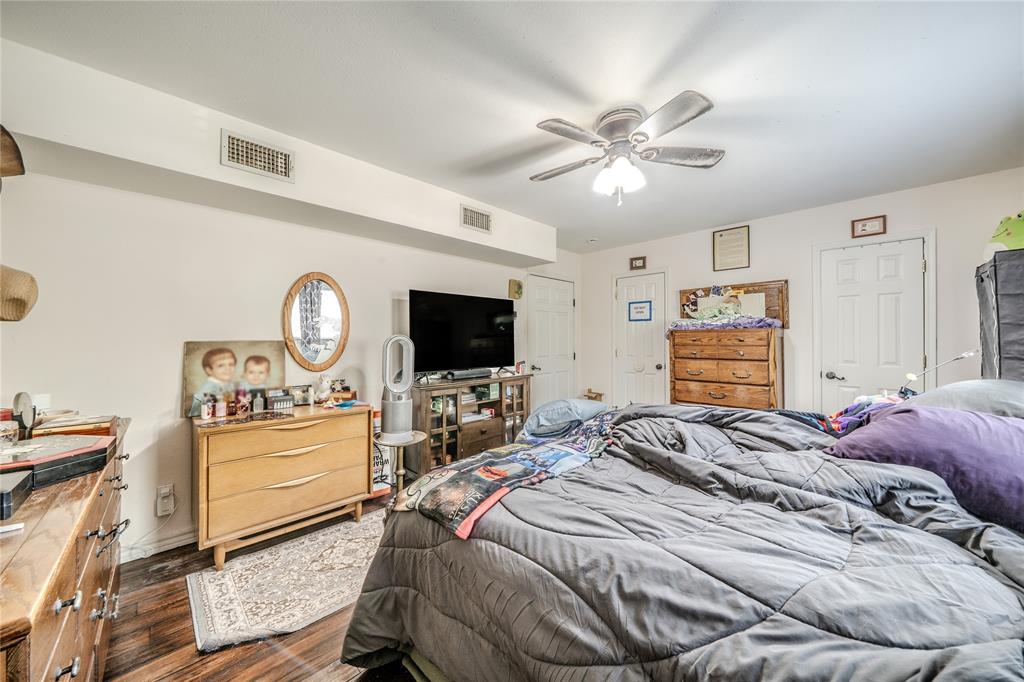 1202 Driftwood Drive Property Photo 11