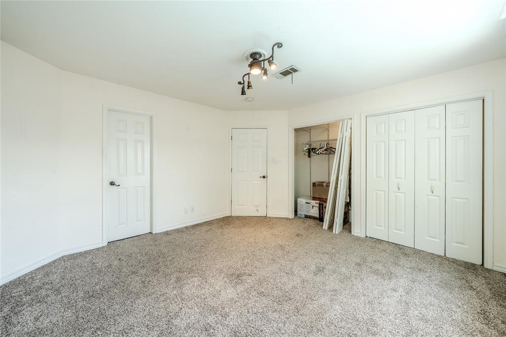 1202 Driftwood Drive Property Photo 17