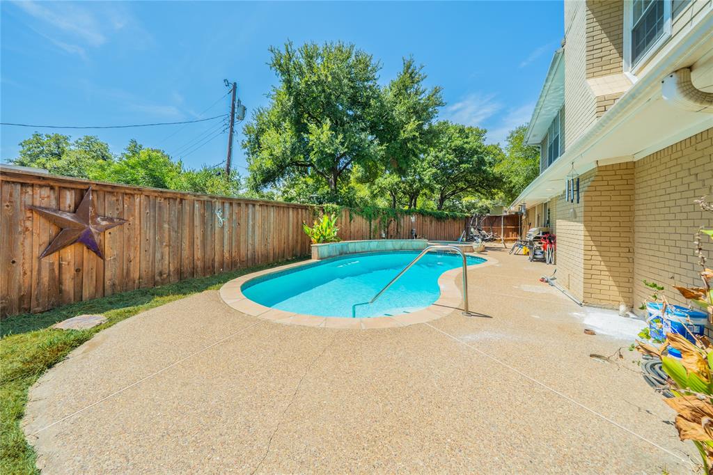 1202 Driftwood Drive Property Photo 30