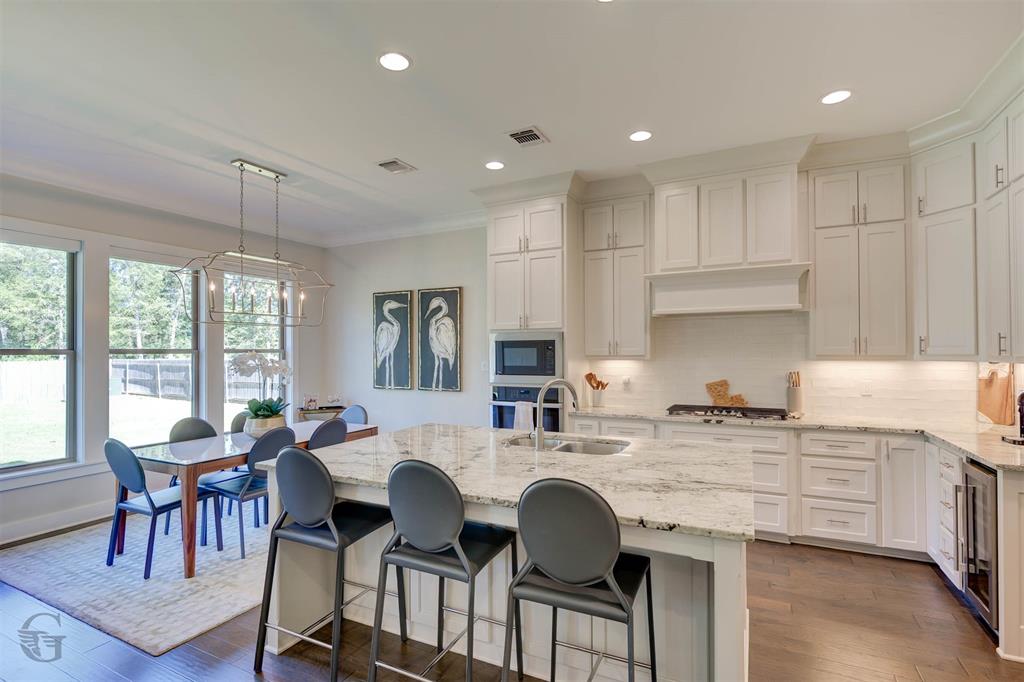 941 Dumaine Drive Property Photo 12