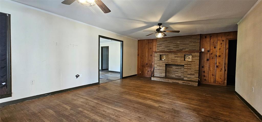 401 E Pine Street Property Photo 4