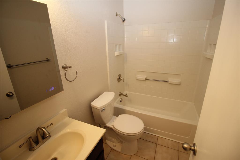 856 Mccully Street Property Photo 16