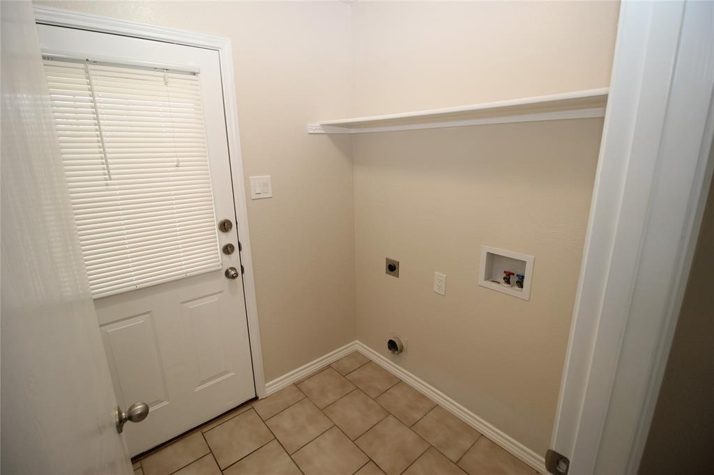 856 Mccully Street Property Photo 17