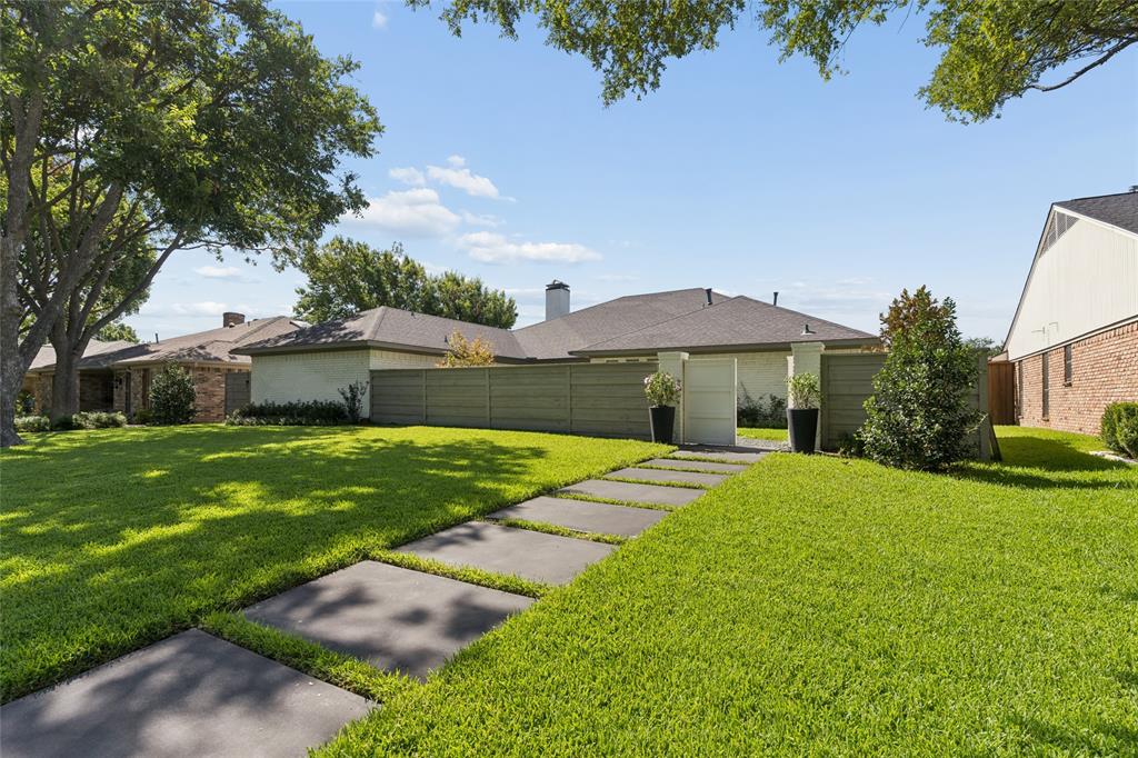 1321 Chesterton Drive Property Photo 2