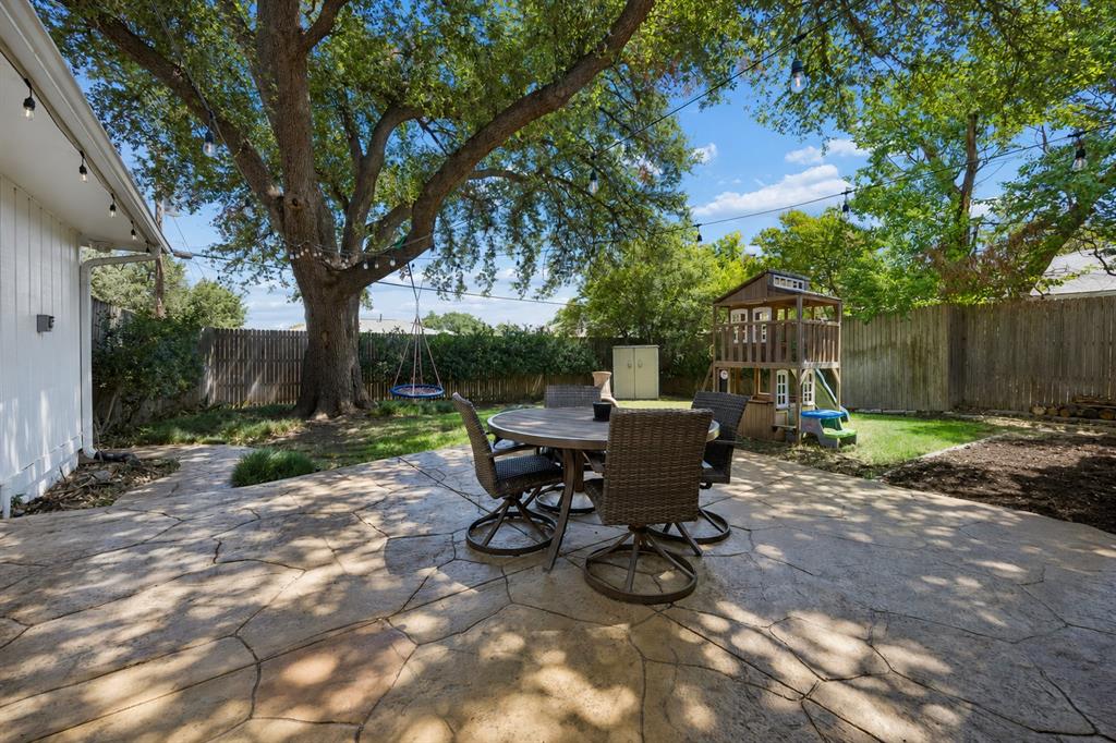 9435 Hunters Creek Drive Property Photo 32