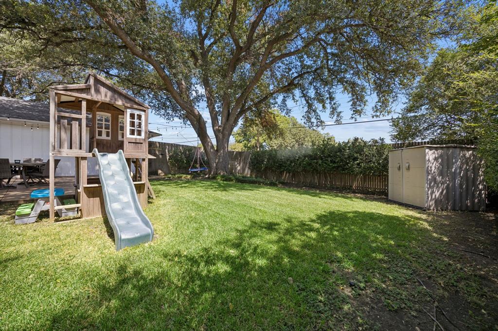 9435 Hunters Creek Drive Property Photo 34