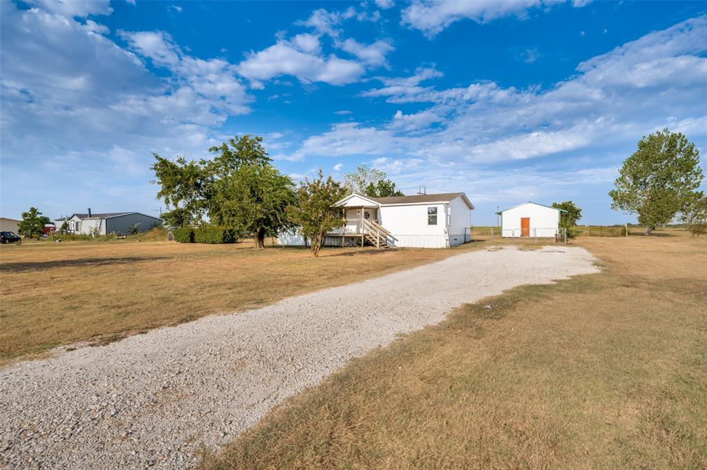 603 County Road 2133 Property Photo 1