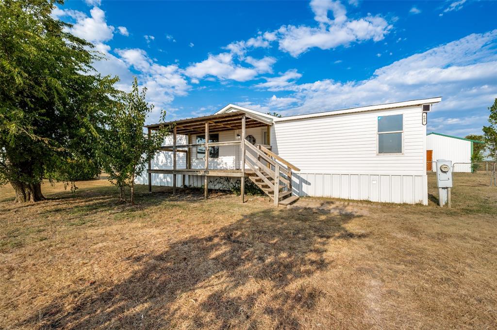 603 County Road 2133 Property Photo 31