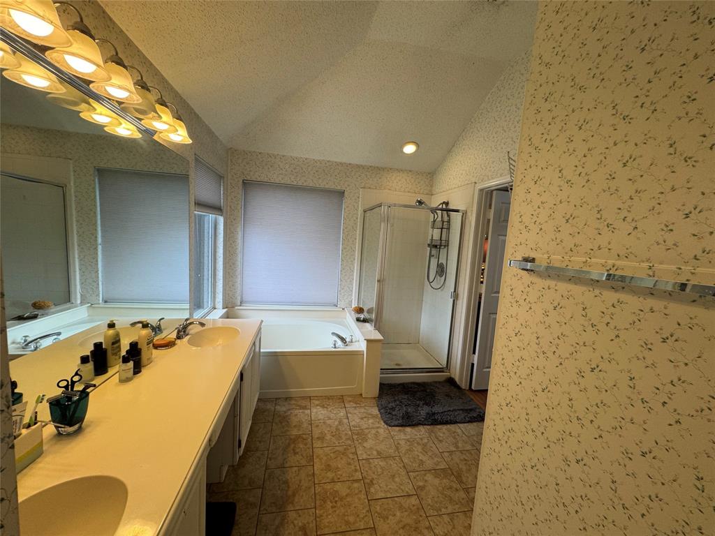 1236 Quaker Lane Property Photo 16