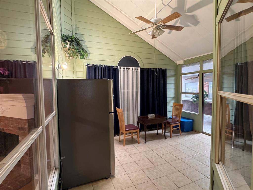 1236 Quaker Lane Property Photo 18