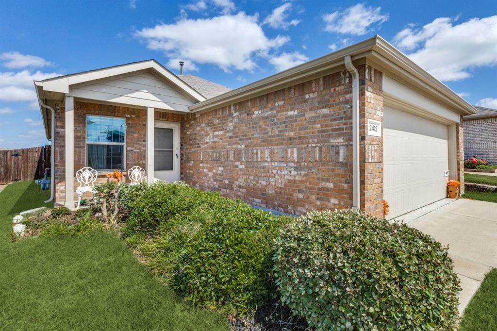 2413 Russell Street Property Photo 1