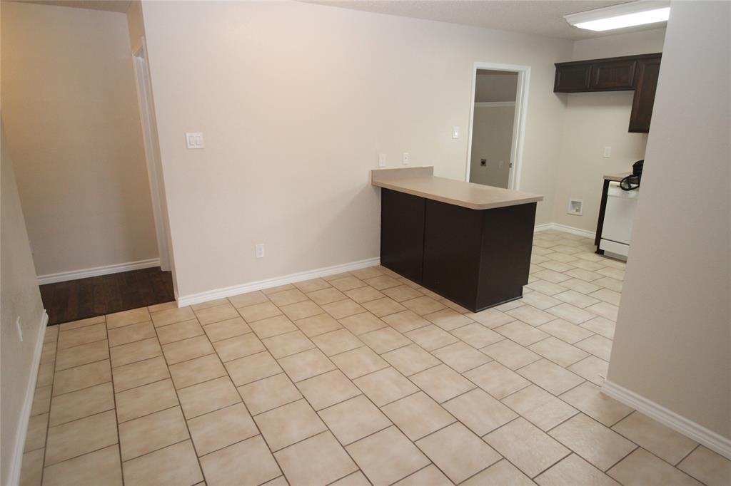 856 Mccully Street Property Photo 6