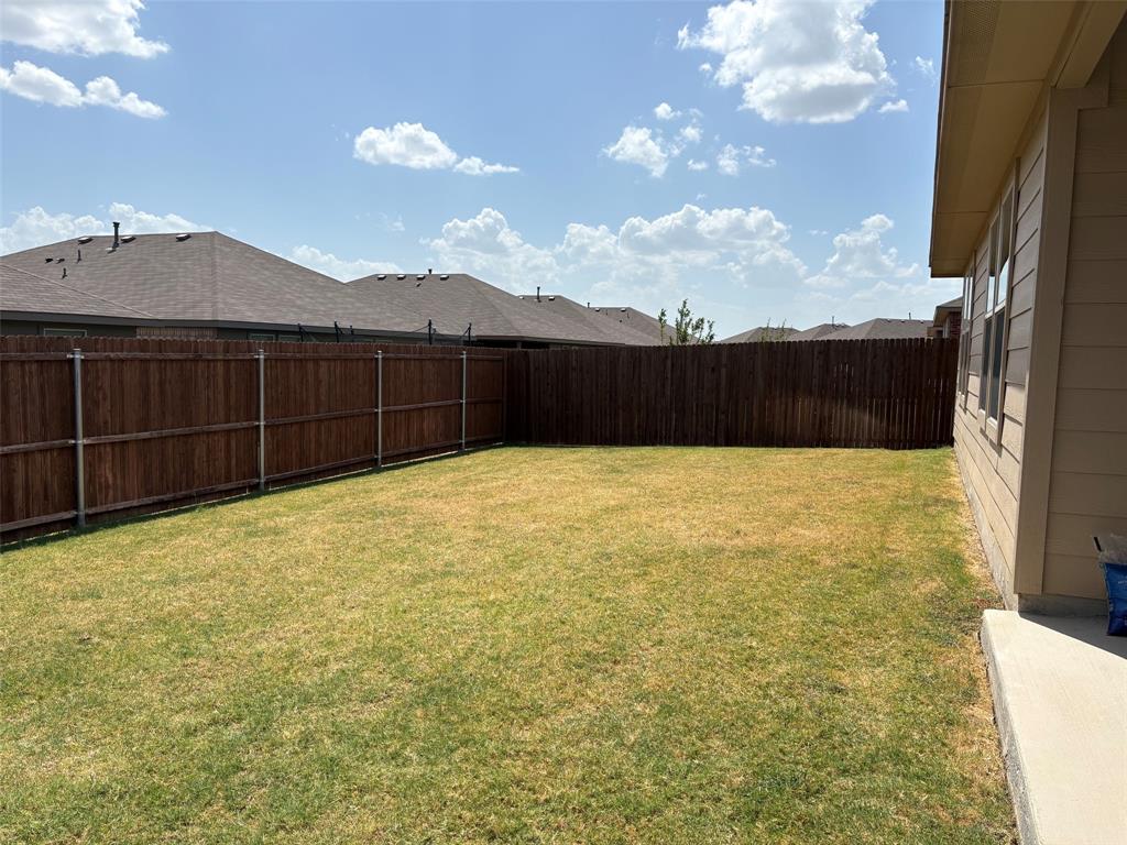 701 Emmons Creek Street Property Photo 15