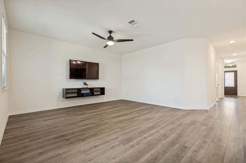 1016 Cobalt Drive Property Photo 2