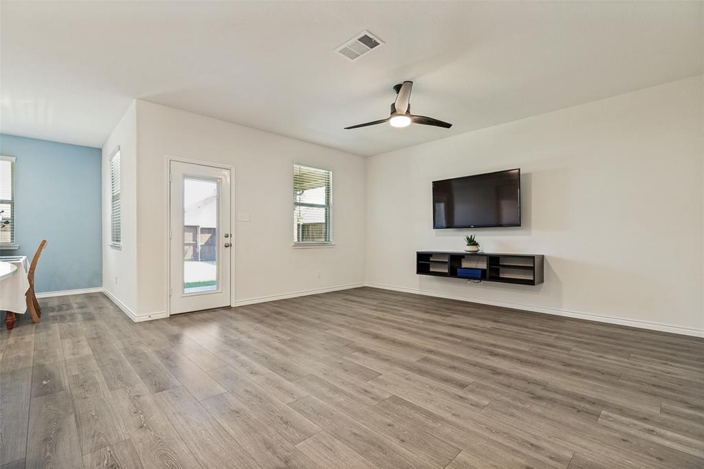 1016 Cobalt Drive Property Photo 8
