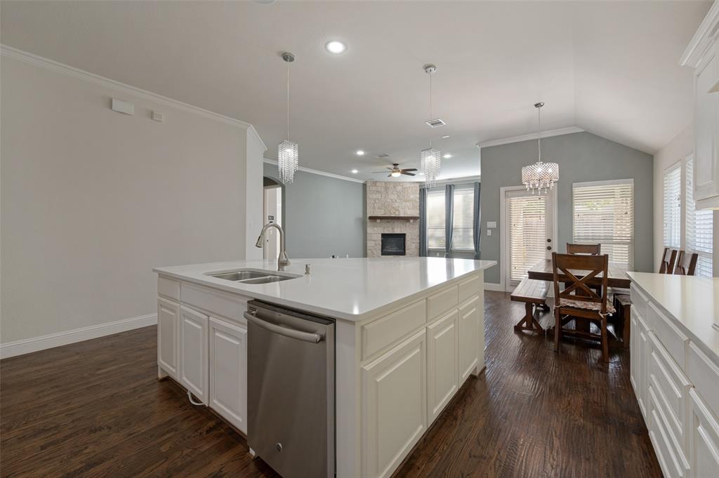 12908 Holbrook Drive Property Photo 12